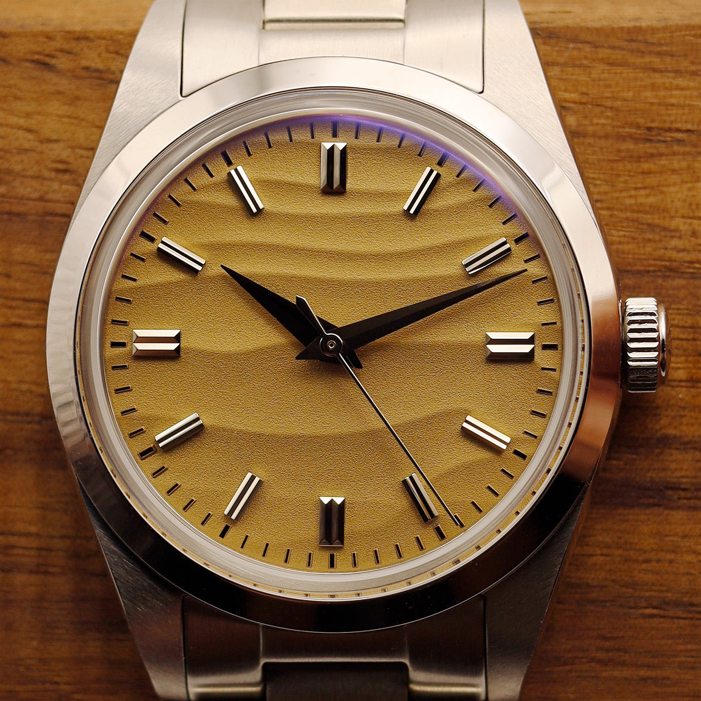 The Nomad ∞ Sandbørstet analog klokke med et japansk hjerte